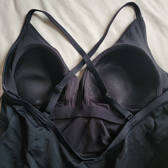 CUTE BLACK ONE PIECE - Picture 2 of 7